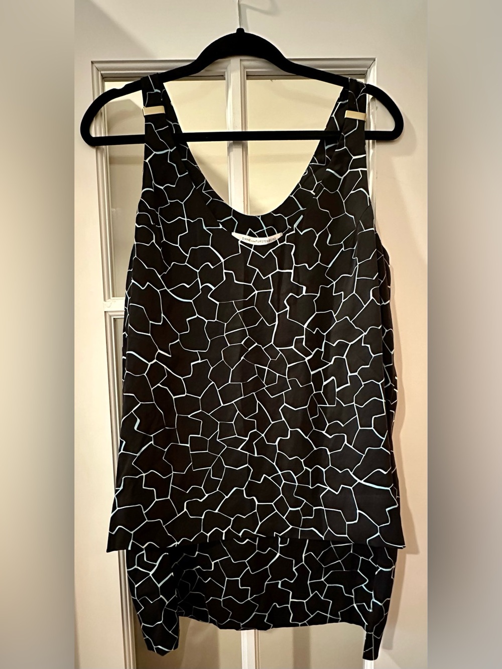 Diane von Furstenberg Silk Edna Tank Top Black/Blue/White Abstract Print Size 14